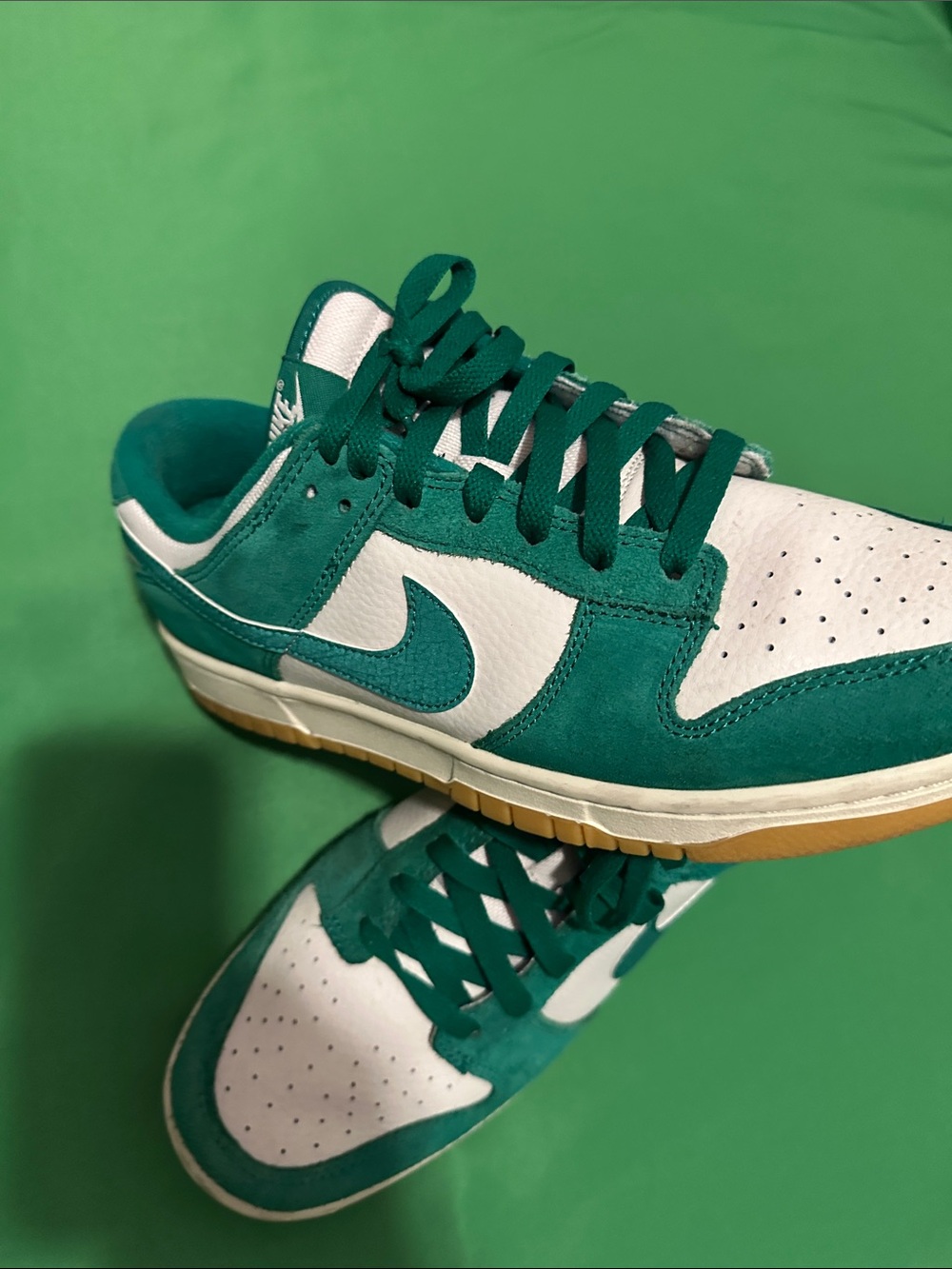 Nike Dunk Low SE "Malachite" sneakers, 9.5 - Picture 7 of 15